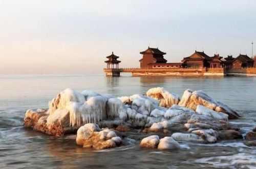 A scenic view of Huludao Jiangnvshi Yizhi