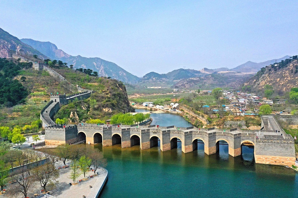 A scenic view of Huludao Wanlichangcheng Jiumenkou