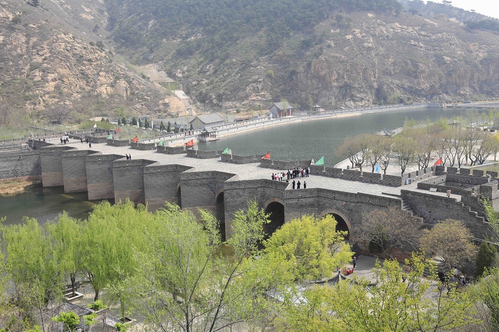 A scenic view of Huludao Wanlichangcheng Jiumenkou