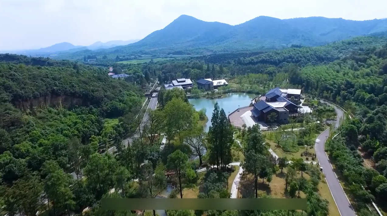 A scenic view of Huzhou Daochangshan Qinian Tiji