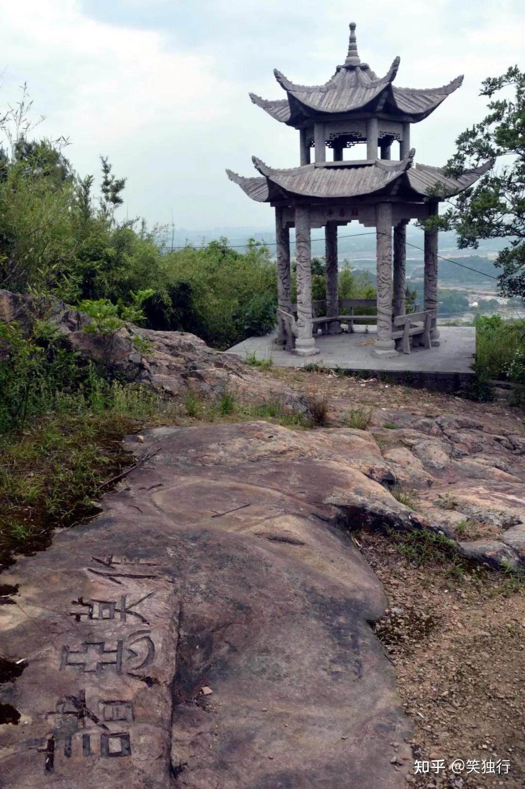 A scenic view of Huzhou Daochangshan Qinian Tiji