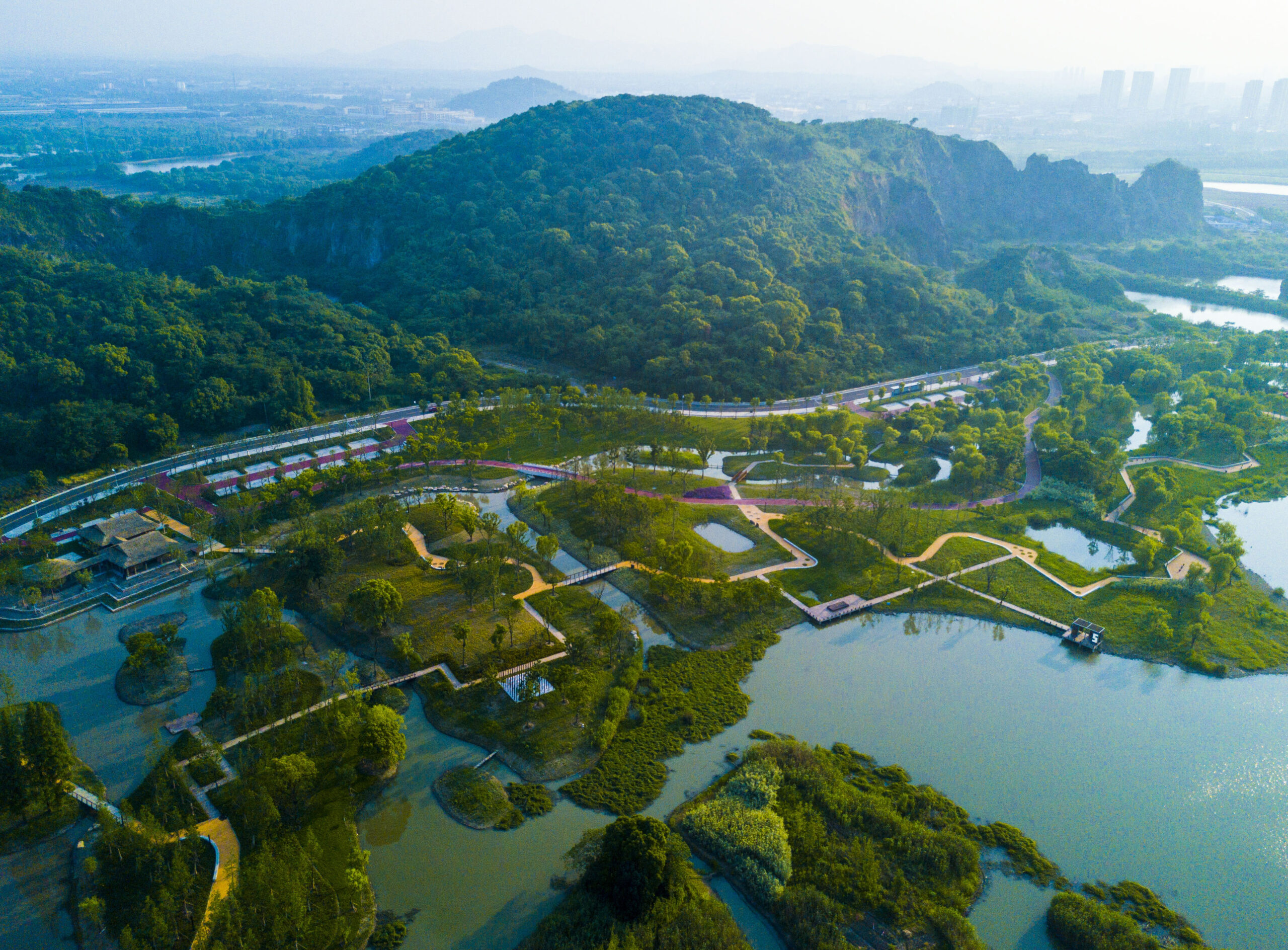 A scenic view of Huzhou Pangongqiao Ji Panxiao Mu