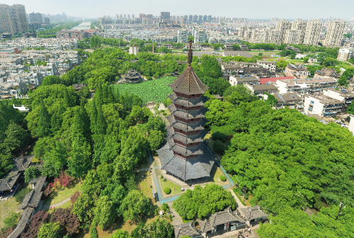 A scenic view of Huzhou Pangongqiao Ji Panxiao Mu