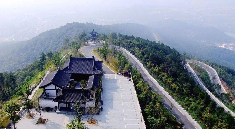 A scenic view of Huzhou Pishan Yizhi