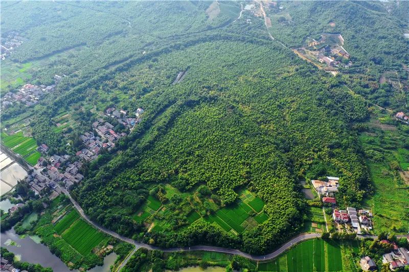 A scenic view of Huzhou Xiagucheng Yizhi
