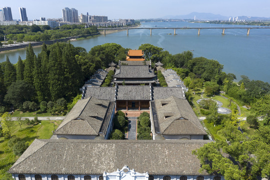 A scenic view of Jian Bailuzhou Shuyuan