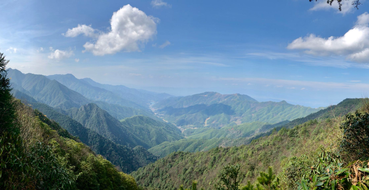 A scenic view of Jian Jinggangshan Geming Yizhi