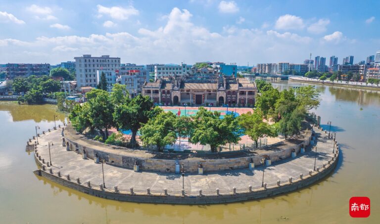 Exploring Jiangmen Kaiping Fengcaitang: A Journey Through Traditional Architecture