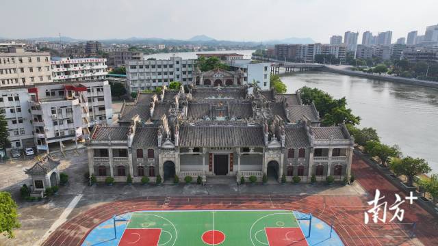 A scenic view of Jiangmen Kaiping Fengcaitang