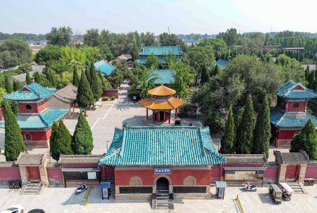 A scenic view of Jiaozuo Jiayingguan