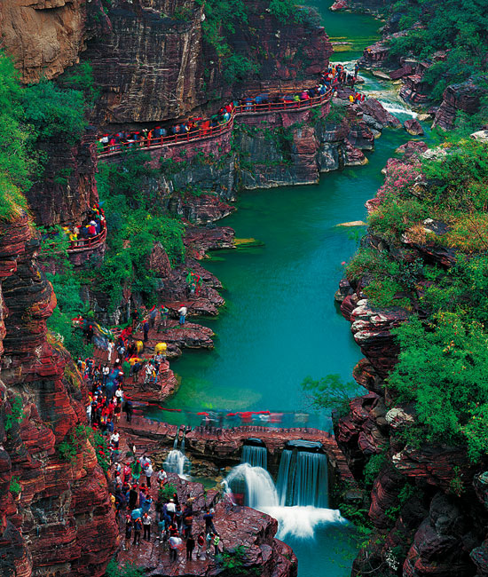 A scenic view of Jiaozuo Qinglonggong