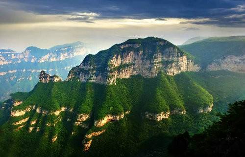 A scenic view of Jiaozuo Qingtianhemoya