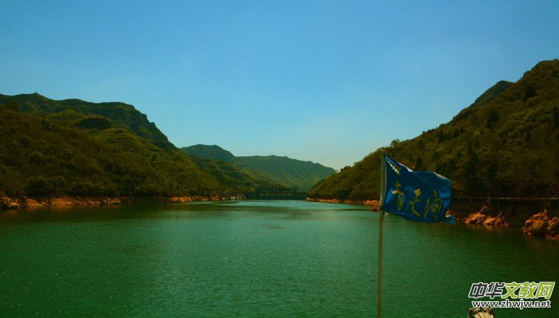 A scenic view of Jiaozuo Qingtianhemoya