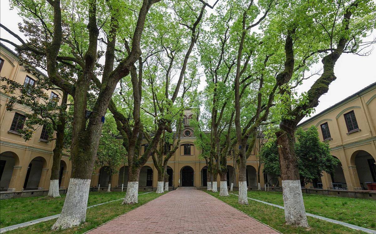 A scenic view of Jiaxing Wensheng Xiudaoyuan Yu Tianzhutang