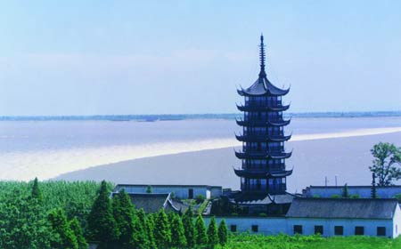A scenic view of Jiaxing Yanguan Haitang Ji Haishenmiao