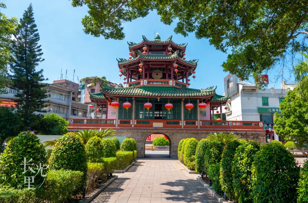 A scenic view of Jieyang Gurong Wumiao