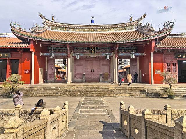 A scenic view of Jieyang Gurong Wumiao