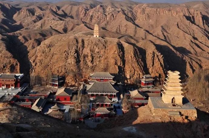 A scenic view of Jinchang Shengrongsi Ta
