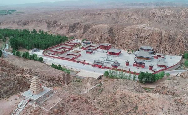 A scenic view of Jinchang Shengrongsi Ta