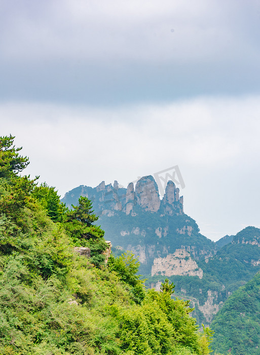 A scenic view of Jincheng Chongan Temple