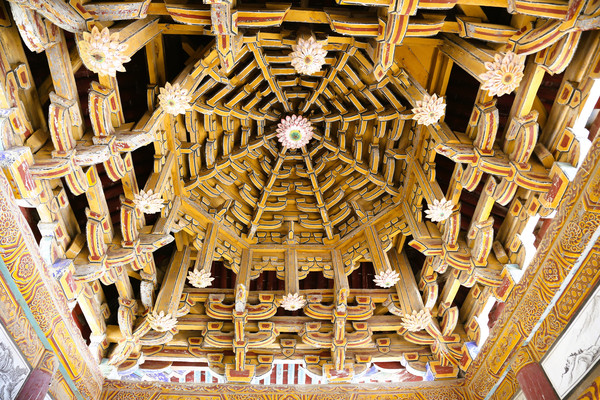 A scenic view of Jincheng Kaihua Temple Gaoping