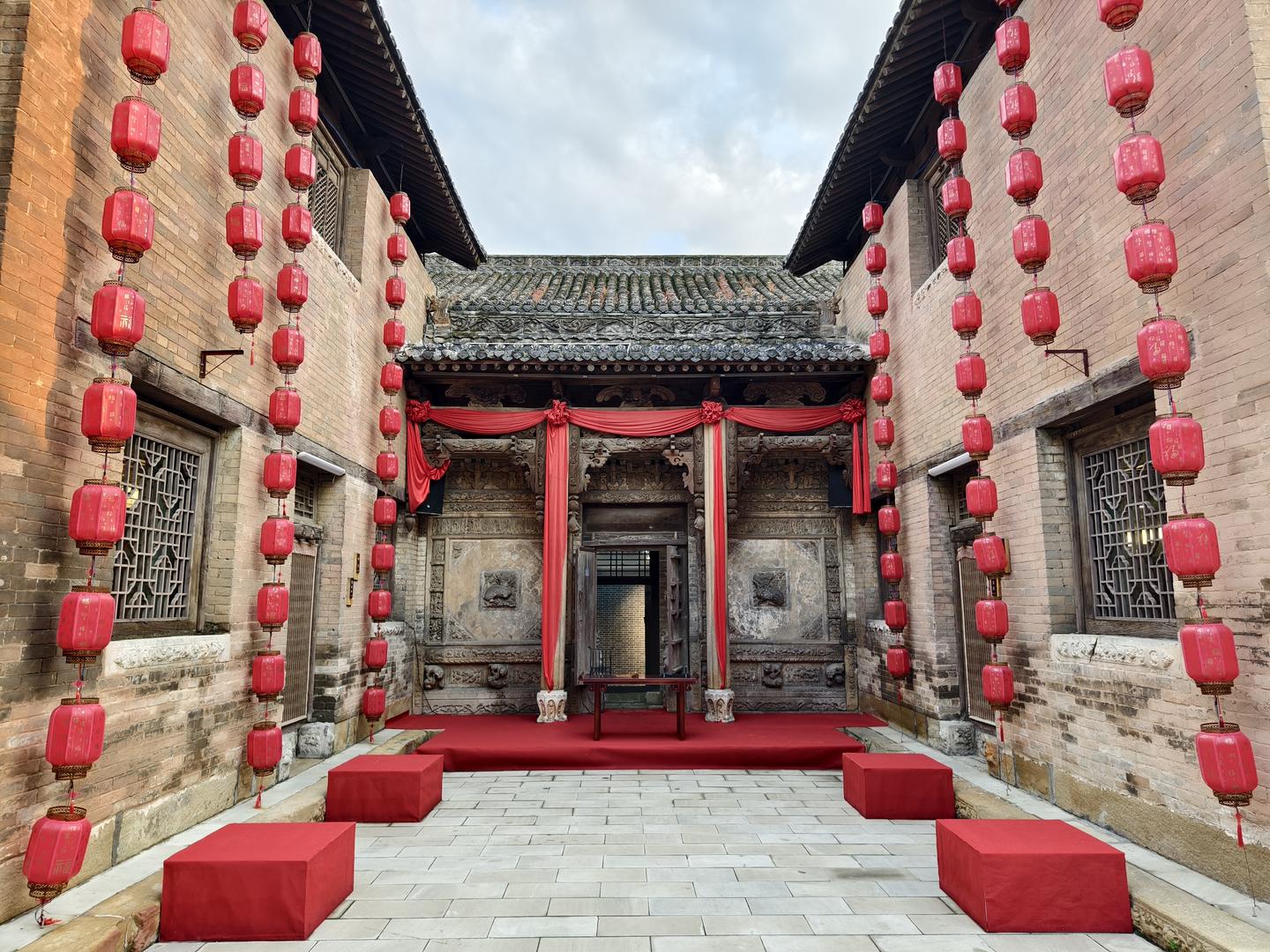 A scenic view of Jincheng Lianghu Yuxu Guan
