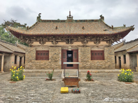 A scenic view of Jincheng Nan Bei Jixiang Temple