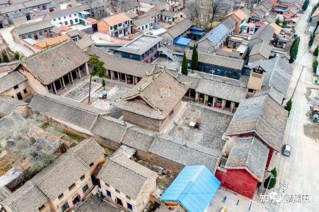 A scenic view of Jincheng Nan Bei Jixiang Temple