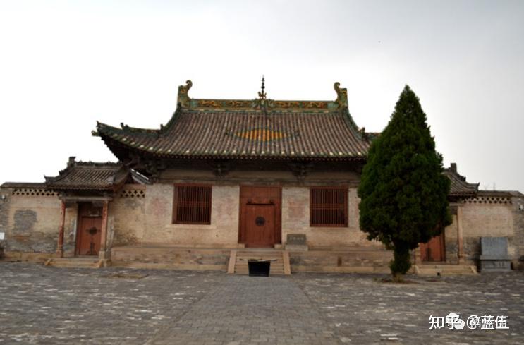 A scenic view of Jincheng Nan Bei Jixiang Temple
