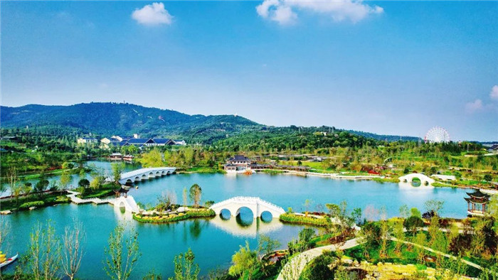 A scenic view of Jincheng Qingmeng Guan