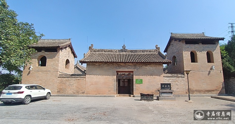 A scenic view of Jincheng Qingmeng Guan