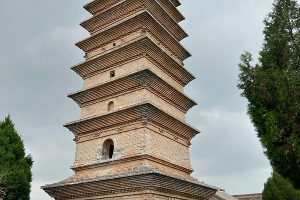 A scenic view of Jincheng Sansheng Ruixian Pagoda