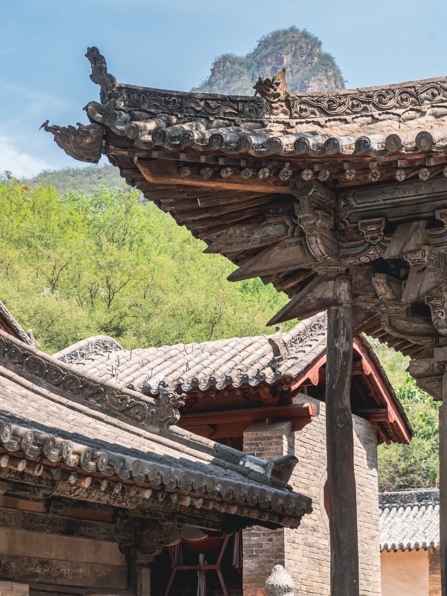 A scenic view of Jincheng Tuandong Qinghua Temple