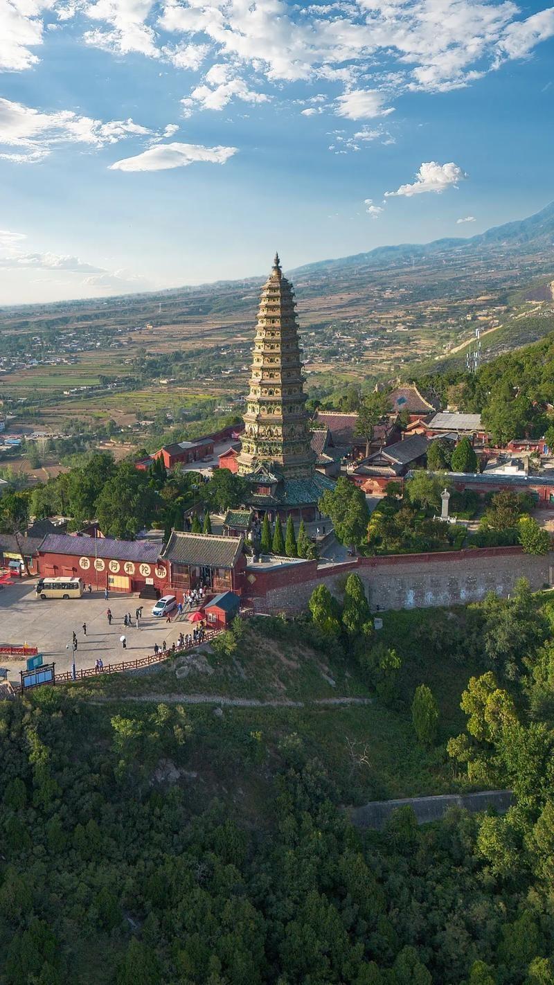 A scenic view of Jincheng Yangcheng Shousheng Temple And Liuli Pagoda