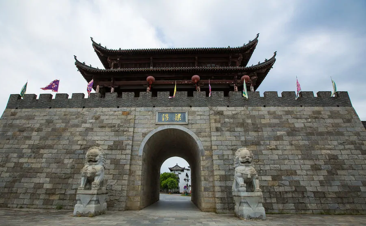 A scenic view of Jingdezhen Fuliang Shuangfengta