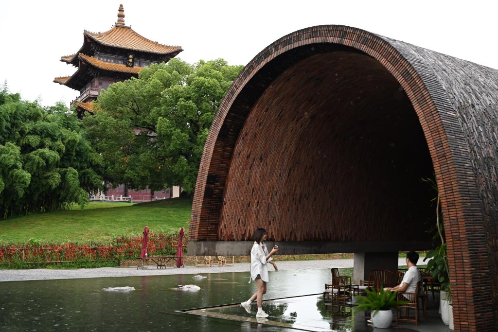 A scenic view of Jingdezhen Liyang Yaozhi