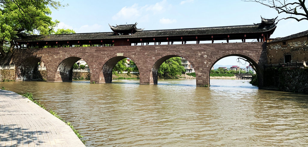 A scenic view of Jinhua Lanxi Tongzhouqiao