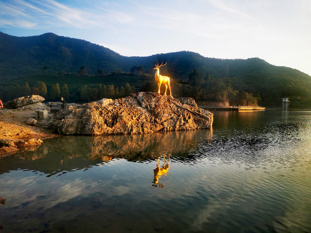 A scenic view of Jinhua Shidetang