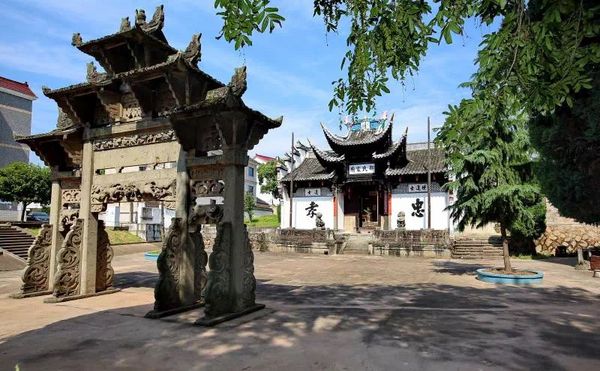 A scenic view of Jinhua Yaduancun Gu Jianzhuqun