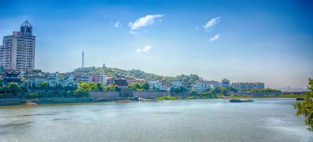 A scenic view of Jinhua Yuqingtang