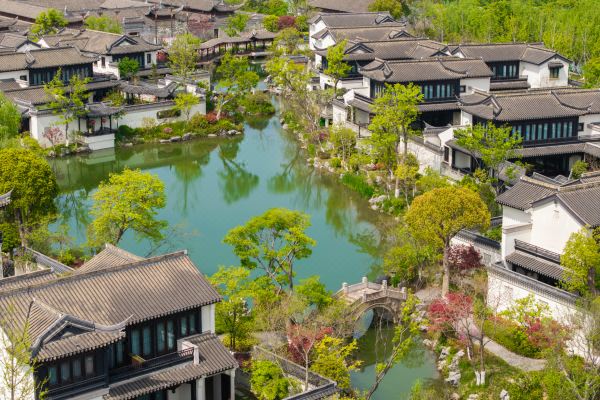 A scenic view of Jinhua Yuqingtang