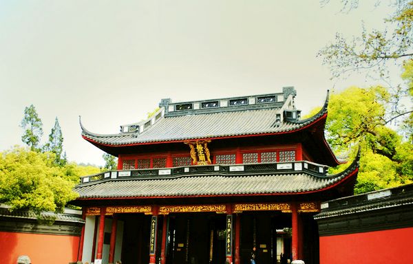 A scenic view of Jinhua Yuqingtang