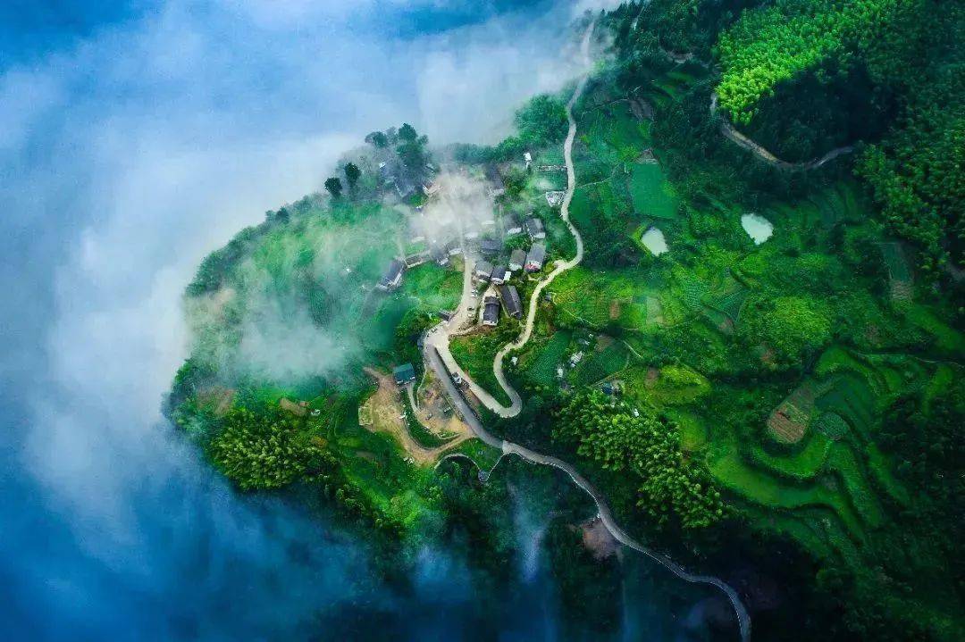A scenic view of Jinhua Yushan Guchachang