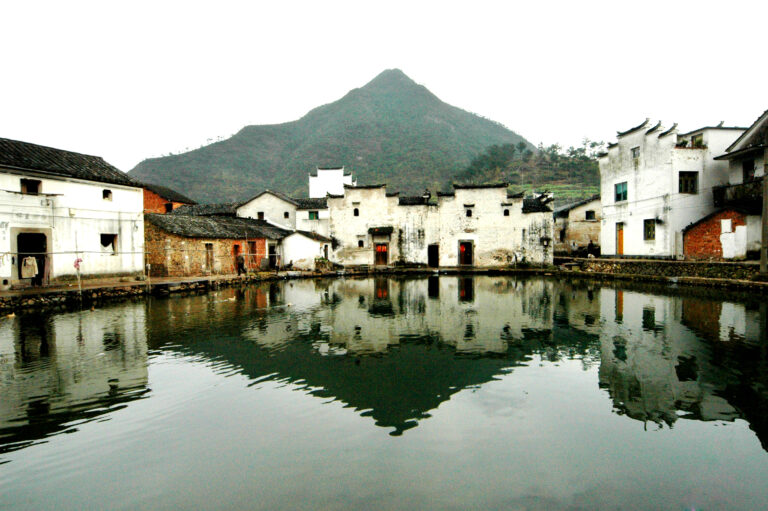 Discover the Architectural Wonders of Jinhua Zhiyancun Jianzhuqun: A Must-Visit in Zhejiang
