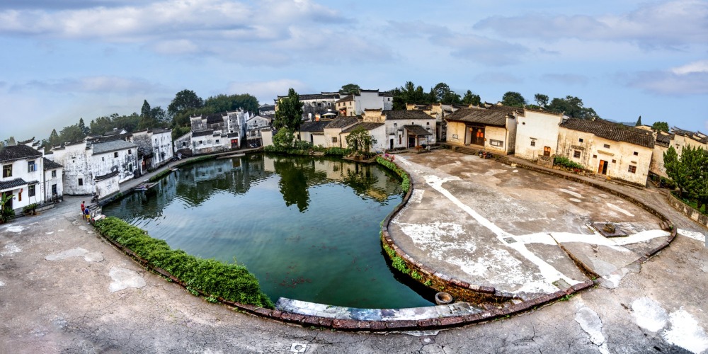 A scenic view of Jinhua Zhuge Changle Cunminju