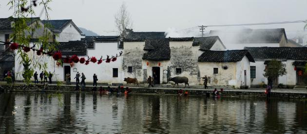 A scenic view of Jinhua Zhuge Changle Cunminju