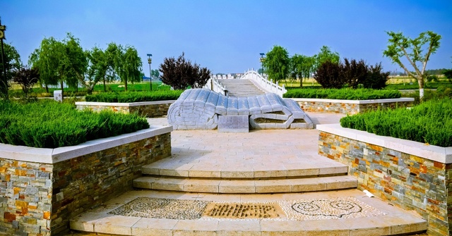 A scenic view of Jining Bianguo Gucheng Yizhi