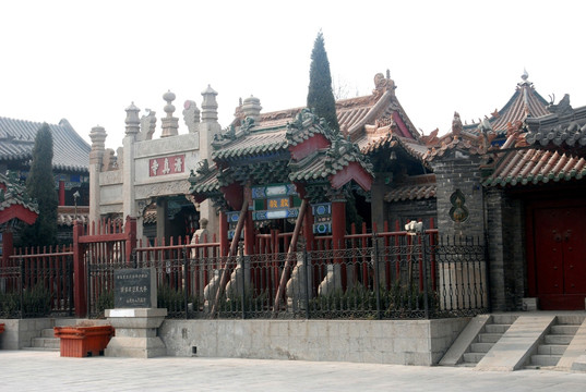 A scenic view of Jining Dongda Si