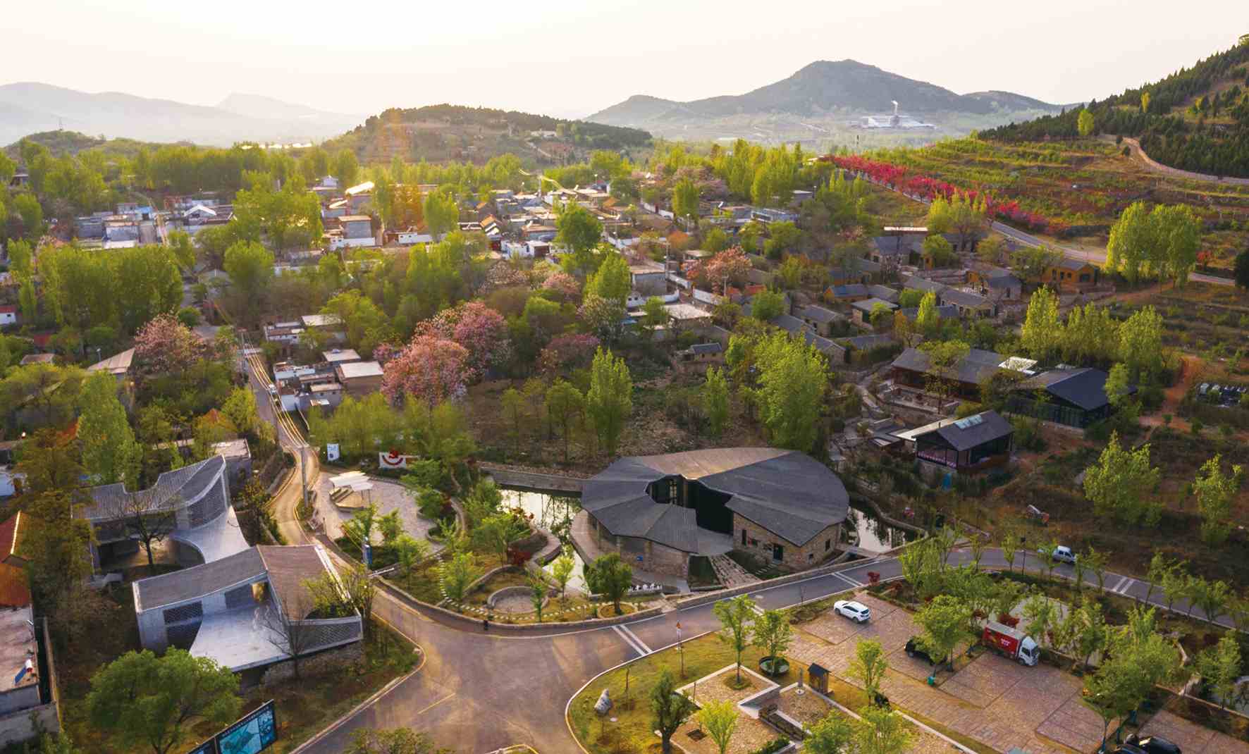 A scenic view of Jining Fangshan Muqun