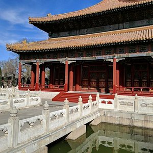 A scenic view of Jining Han Lu Wang Mu